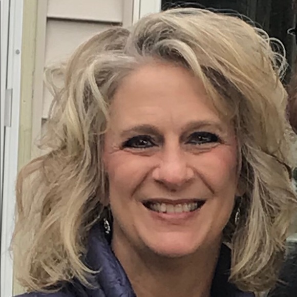 Meet your Posher, Constance - Picture 1 of 1